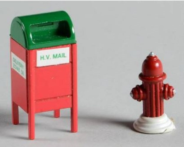 Mailbox and Fire Hydrant (52140)
