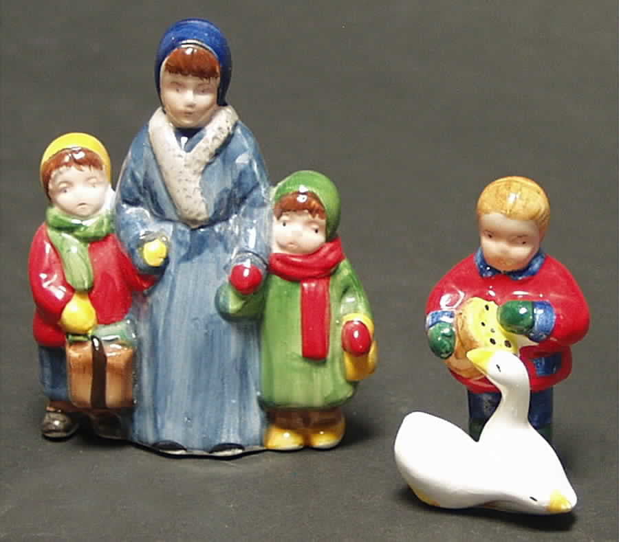 Family Mom/ Kids, Goose/ Girl (Set of 2)