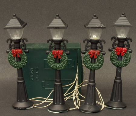 Turn-Of-The-Century Lampposts (Set of 4)
